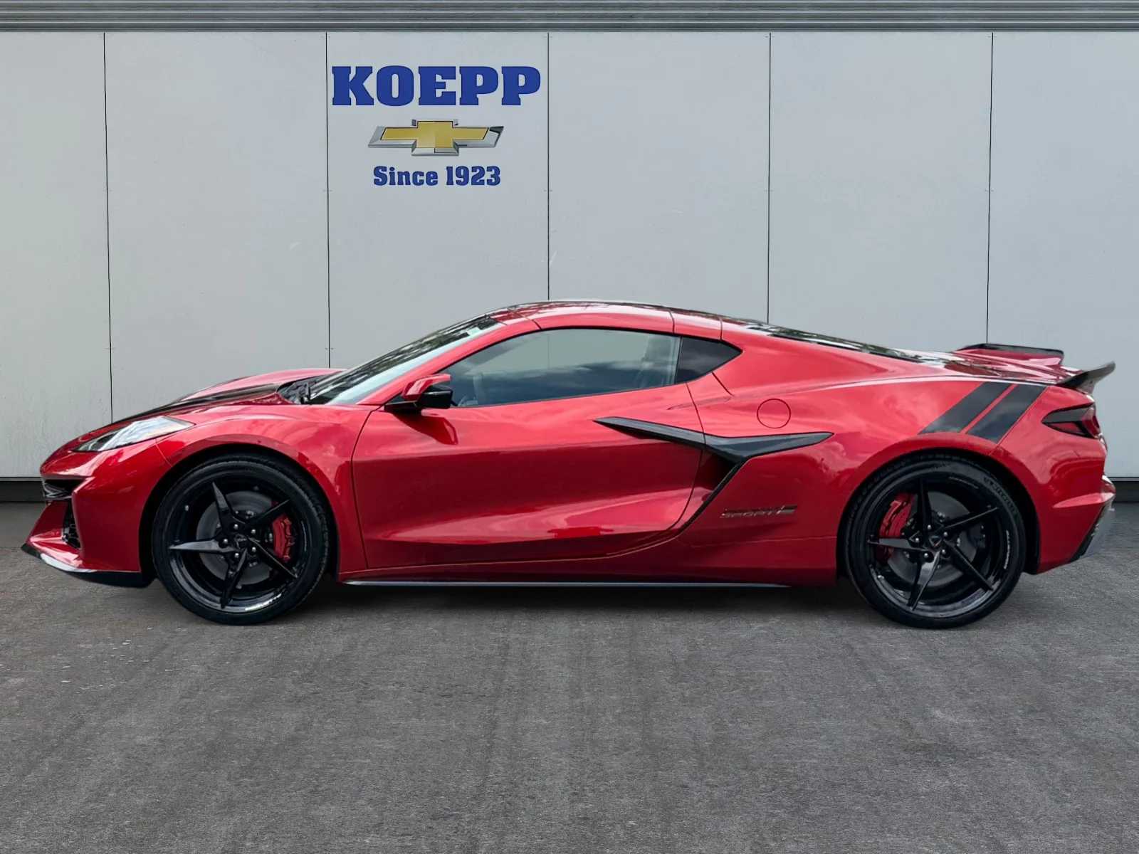 New 2027 Red Mist Metallic Tintcoat Chevrolet 2LT image 2