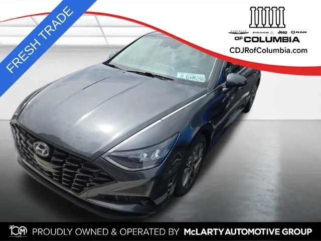 Used 2021 Gray Hyundai SEL image 1