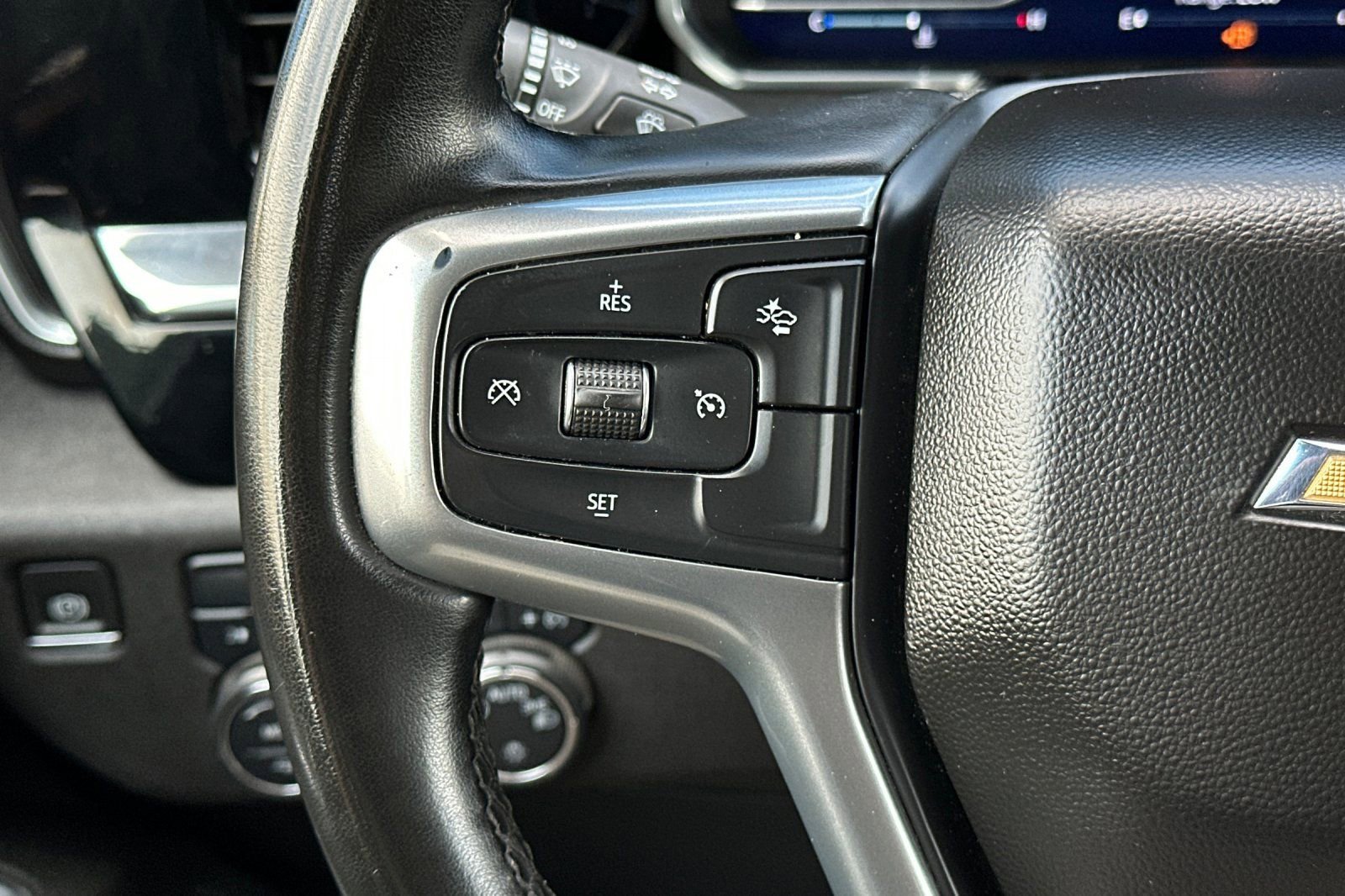 2024 Chevrolet Silverado 3500HD LT - Photo 31