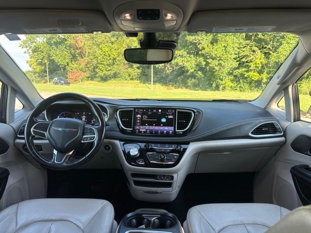 Used 2021 Gray Chrysler Touring L image 14