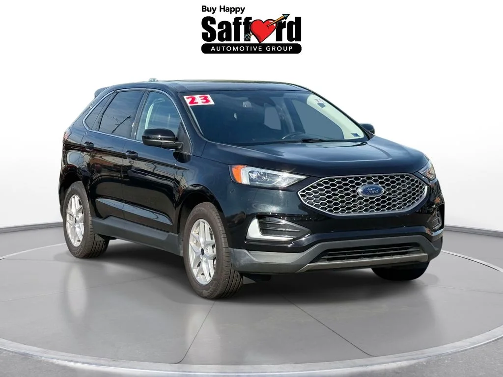 Used 2023 Black Ford SEL image 9