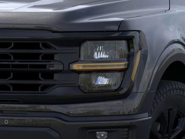 New 2026 Agate Black Metallic Ford XLT image 18