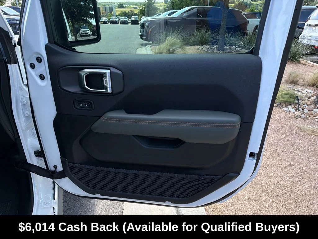 New 2026 Bright White Clearcoat Jeep Mojave image 33