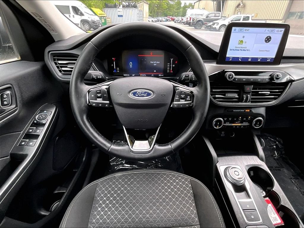 Used 2023 White Metallic Ford Active image 17