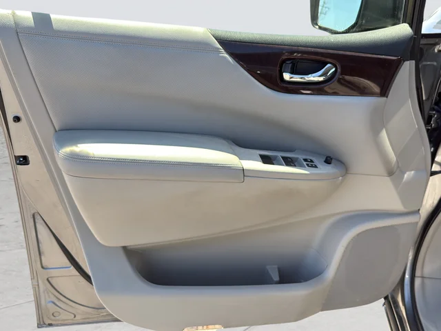 Used 2014 Gray Nissan 3.5 SV image 19