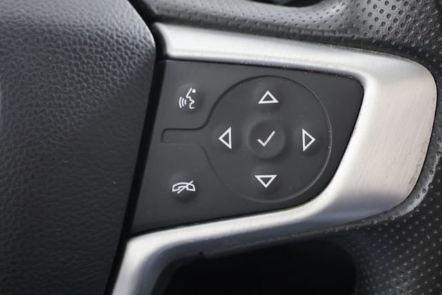 Used 2023 White GMC SLE image 12