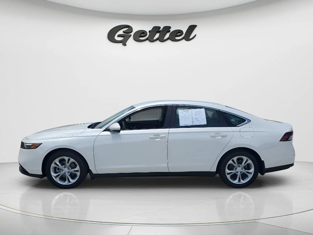 Used 2023  Honda LX image 8