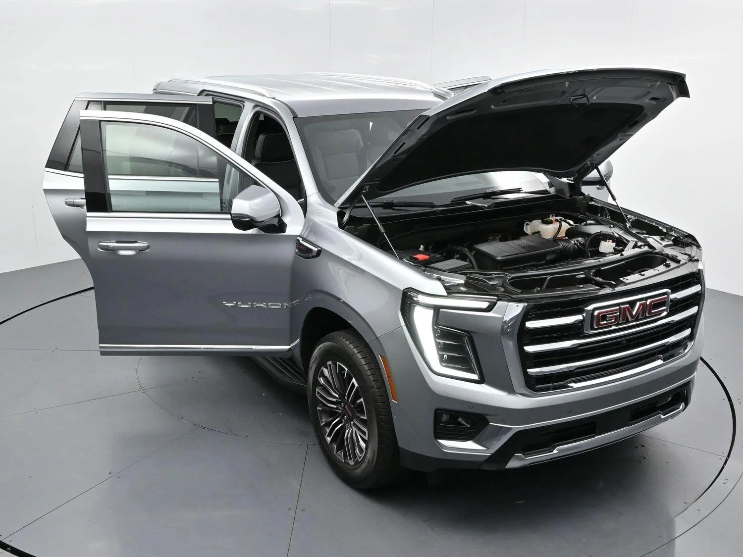 Used 2025 Sterling Metallic GMC Elevation image 40