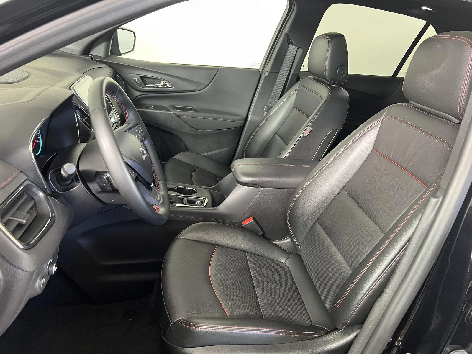 Used 2024 Mosaic Black Metallic Chevrolet RS image 6