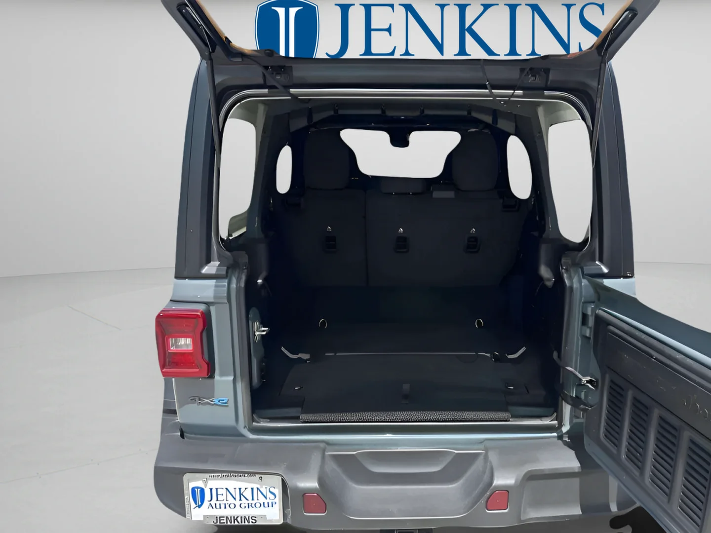 Used 2024 Anvil Clear Coat Jeep Rubicon image 15