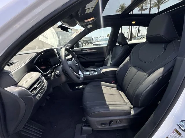 New 2027 White INFINITI LUXE image 10