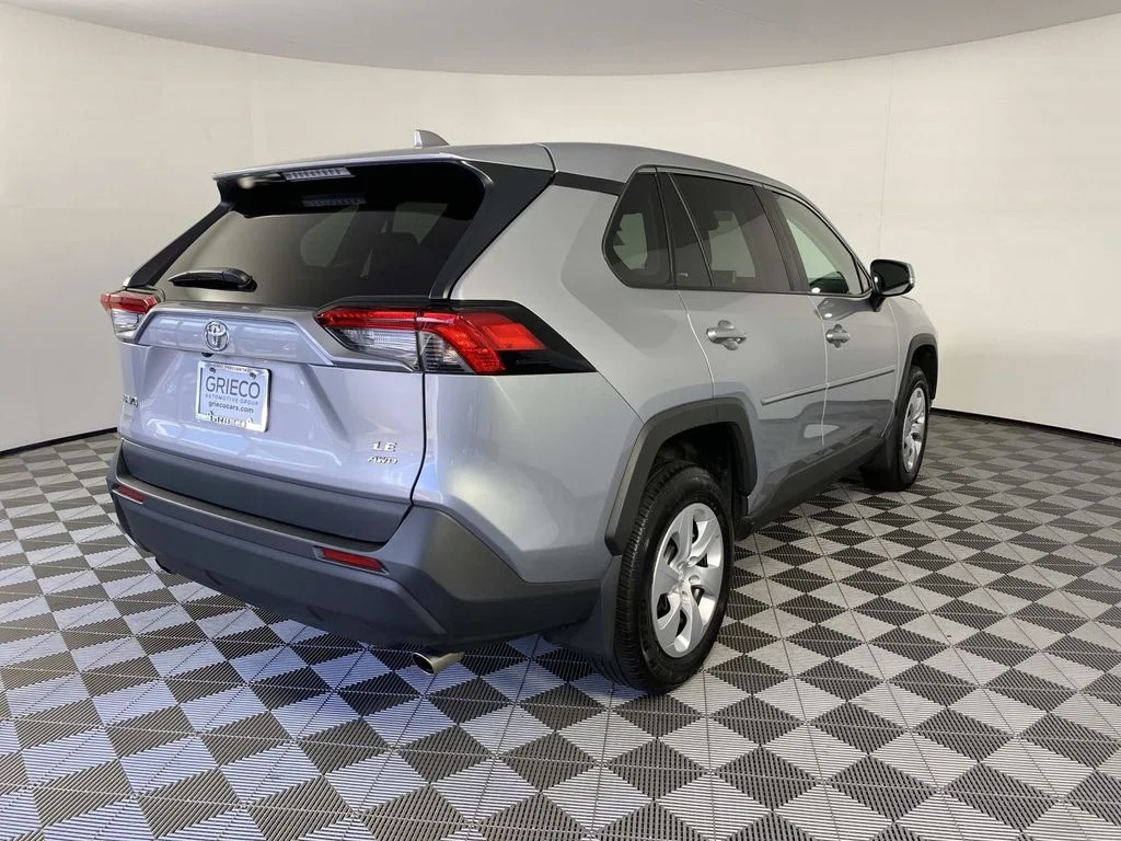Used 2025 Silver Sky Metallic Toyota LE image 9