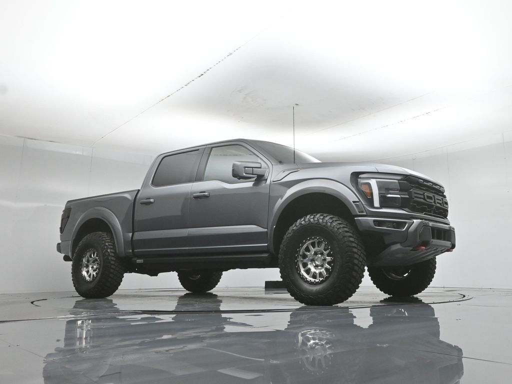 Used 2024 Gray Ford Raptor image 3