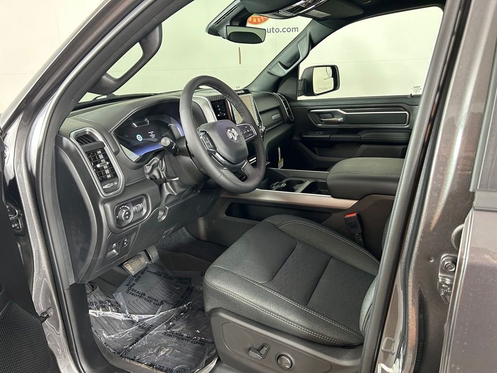New 2026 Granite Crystal Metallic Clearcoat RAM Big Horn image 8