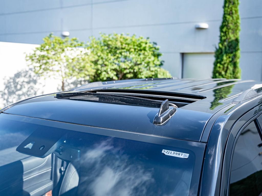 Used 2020 Black Chevrolet Premier image 15