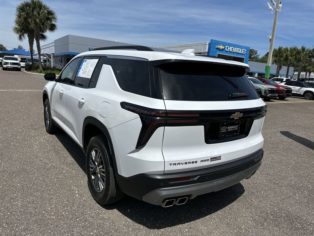 Used 2025 Summit White Chevrolet LT image 14