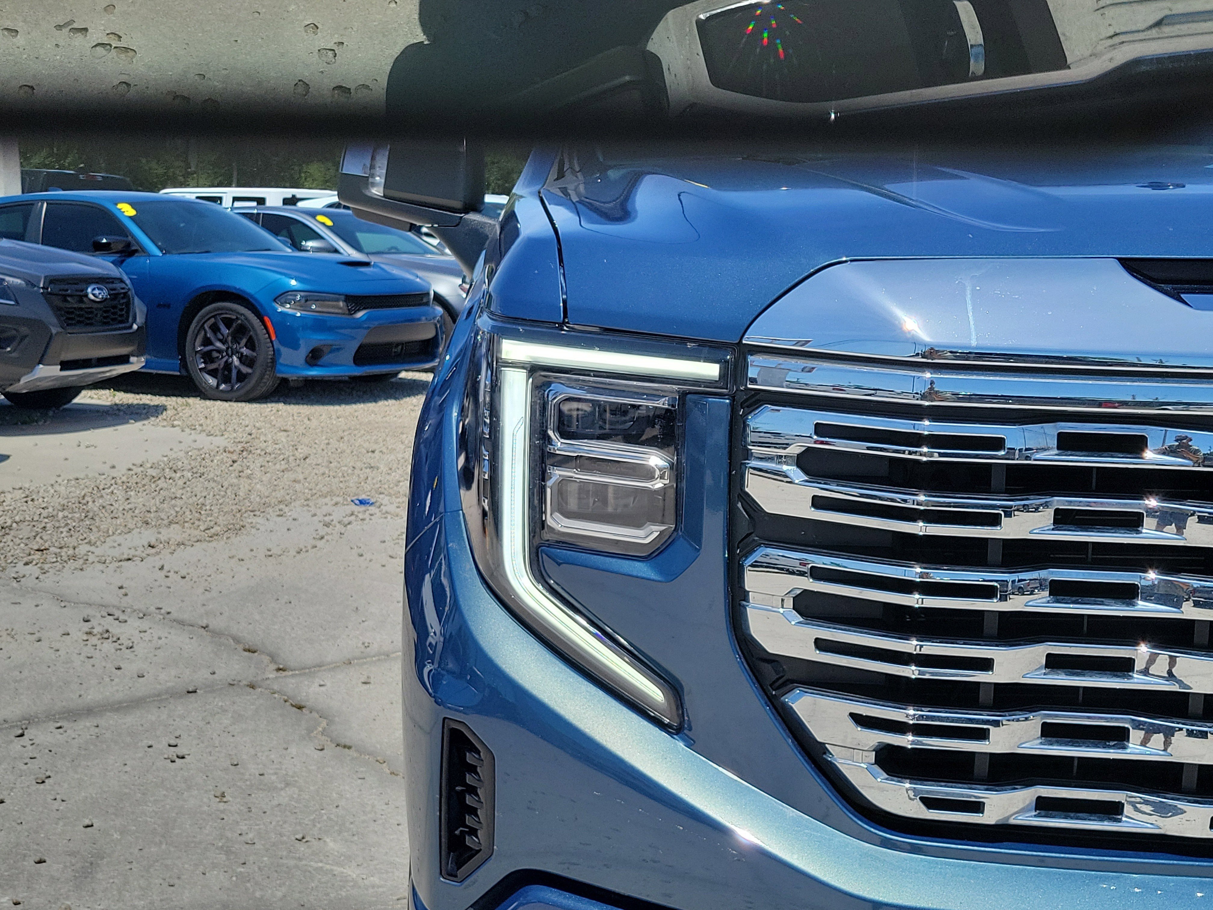 Used 2025 Downpour Metallic GMC Denali image 7
