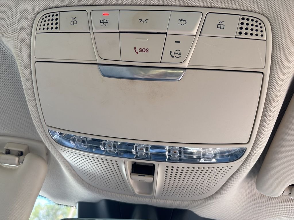 Used 2022 Mojave Silver Metallic Mercedes-Benz GLC 300 image 30