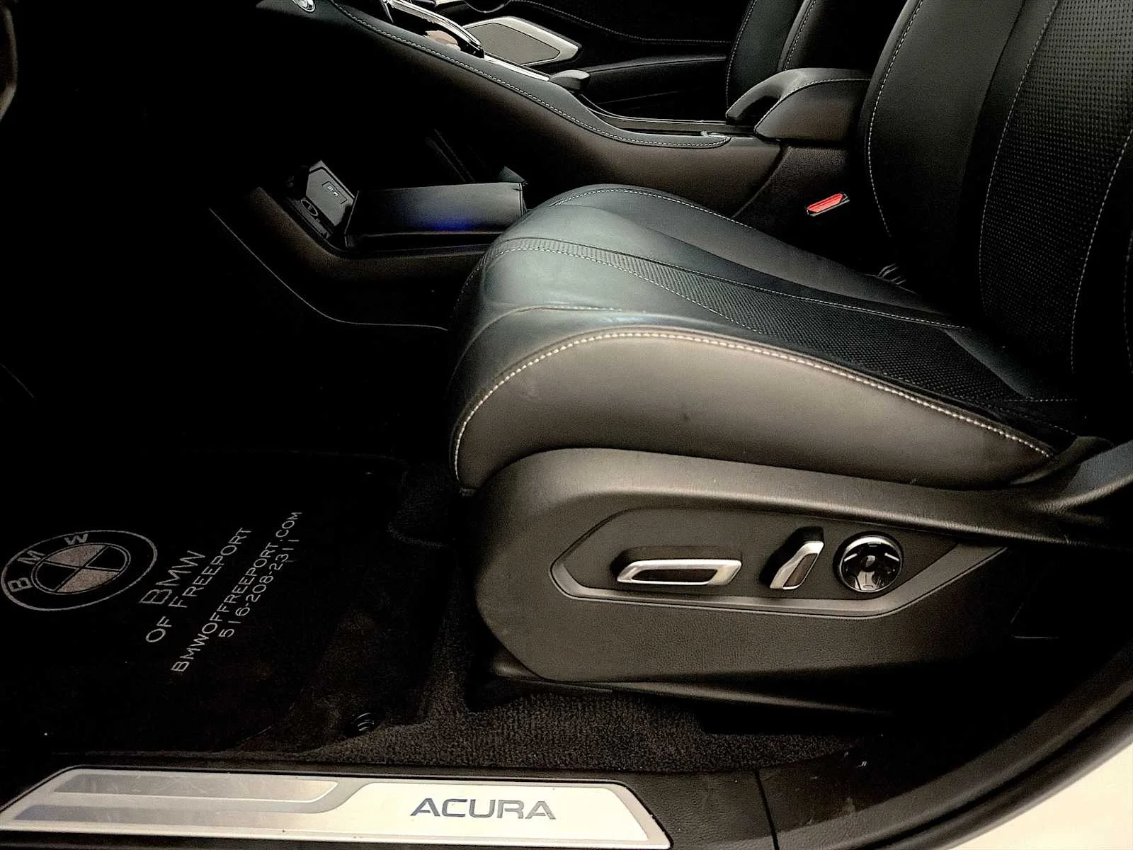 Used 2023 Platinum White Pearl Acura w/Technology Package image 10