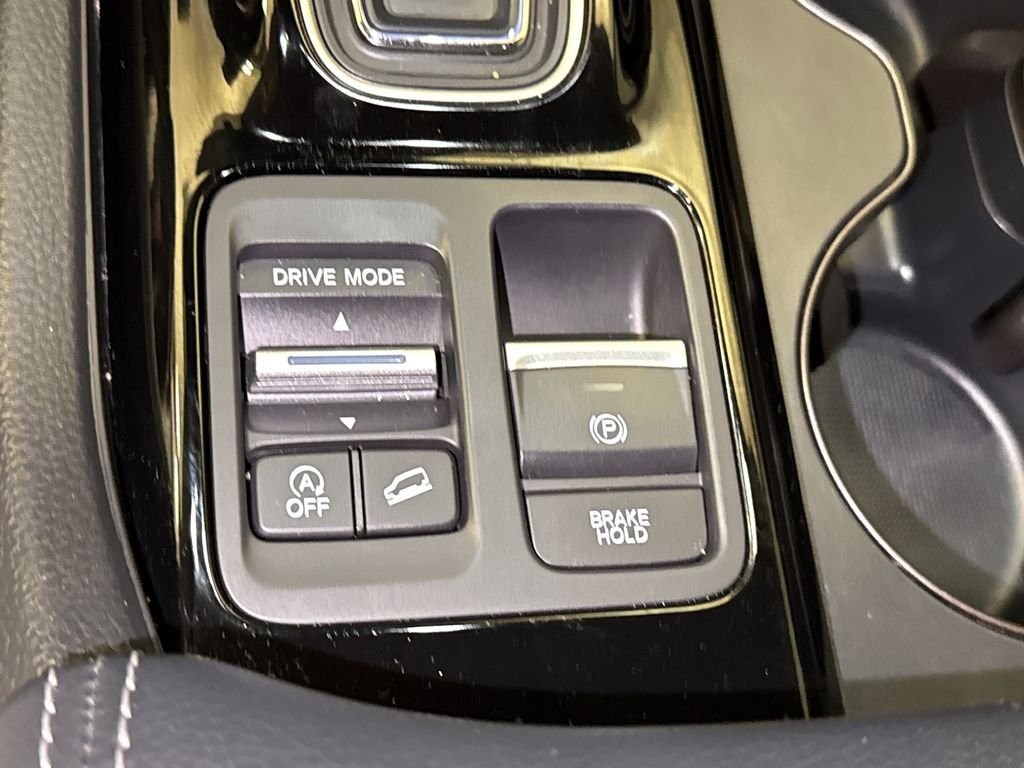2025 Honda Pilot EX-L - Photo 30