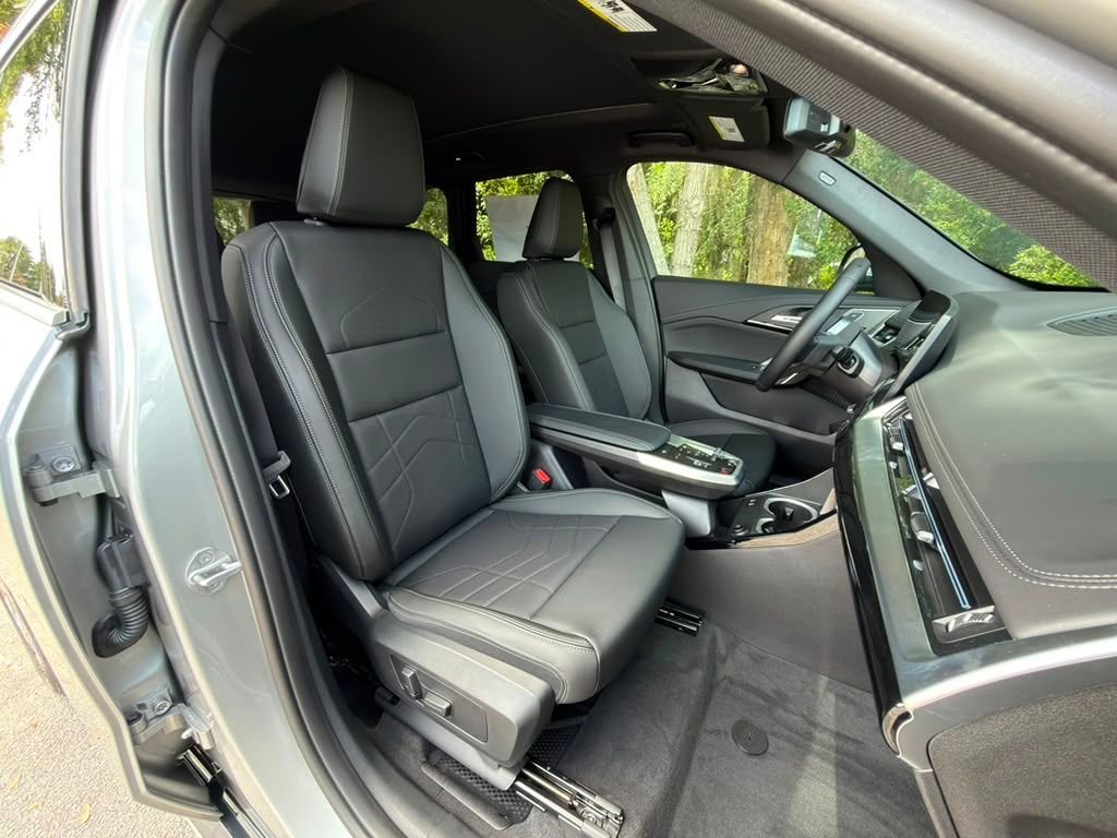 New 2026 Silver BMW xDrive28i image 25
