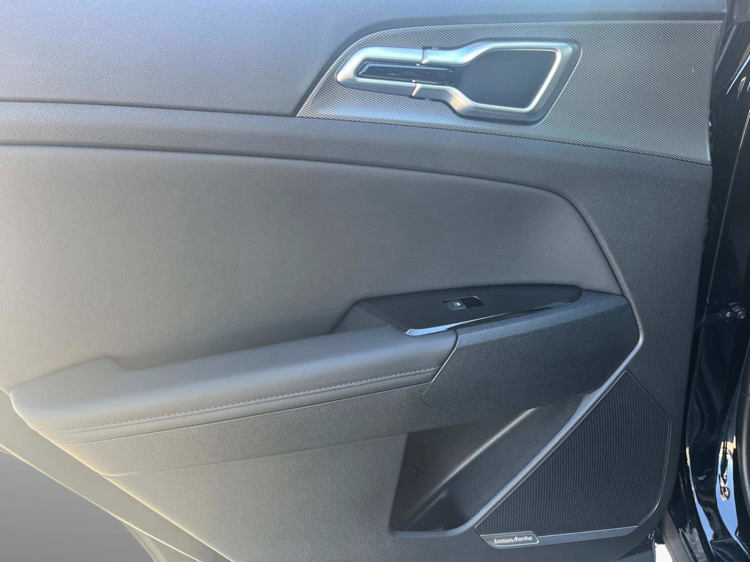 2025 Kia Sportage SX Prestige - Photo 20