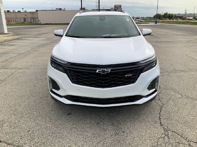Used 2024 Iridescent Pearl Tricoat Chevrolet RS image 9
