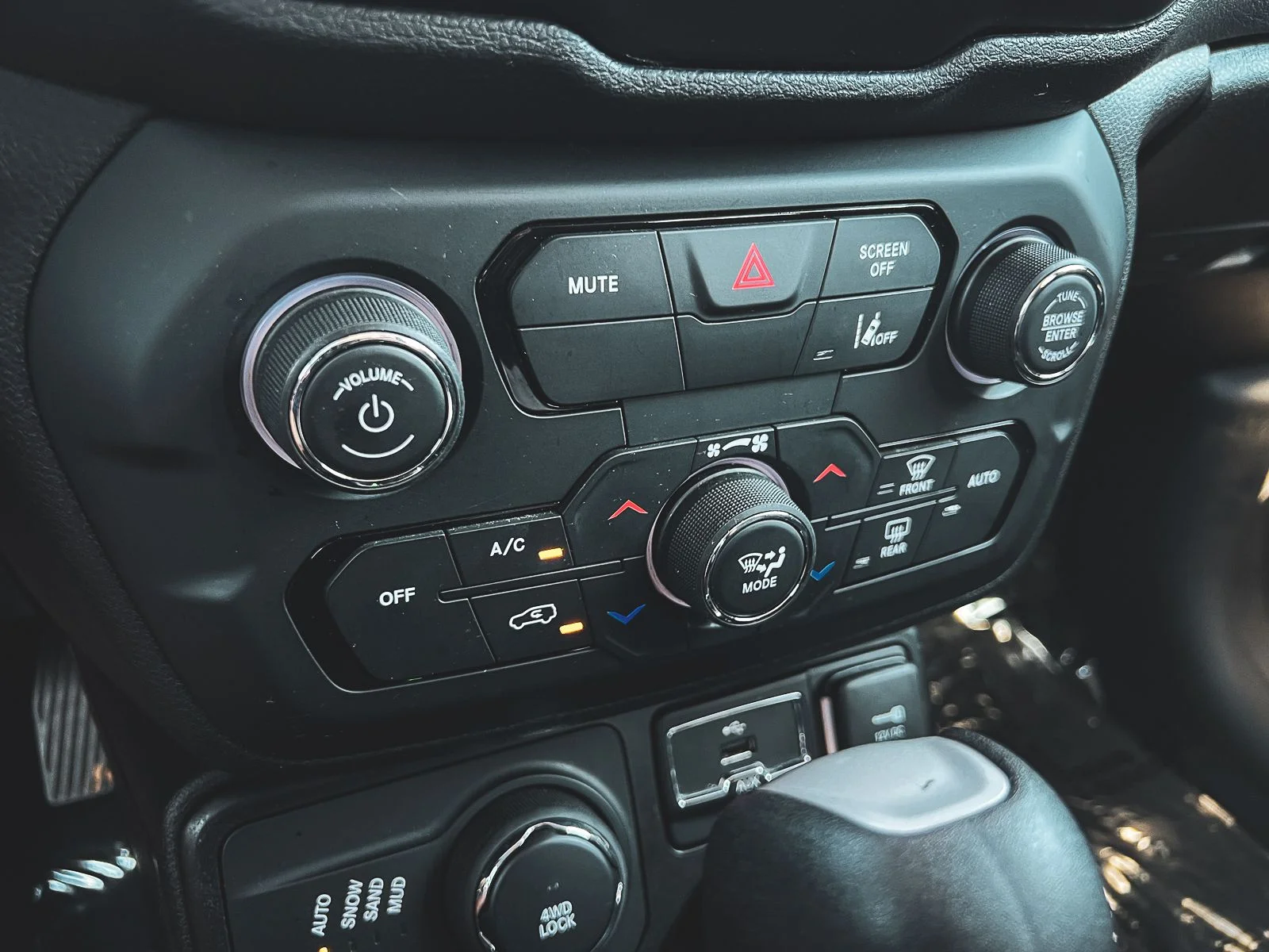 2023 Jeep Renegade Latitude - Photo 22