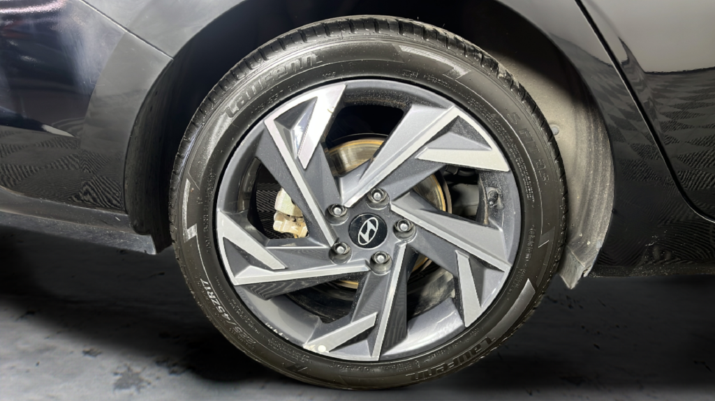 2024 Hyundai Elantra Limited - Photo 44