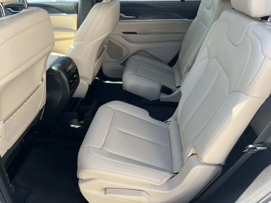 Used 2024 Bright White Clearcoat Jeep Limited image 13