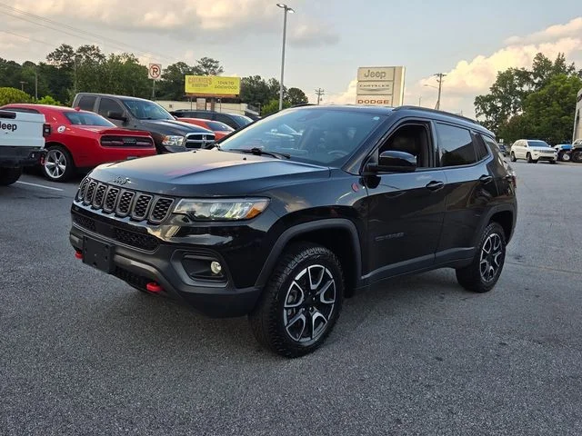 Used 2024 Black Jeep Trailhawk image 3