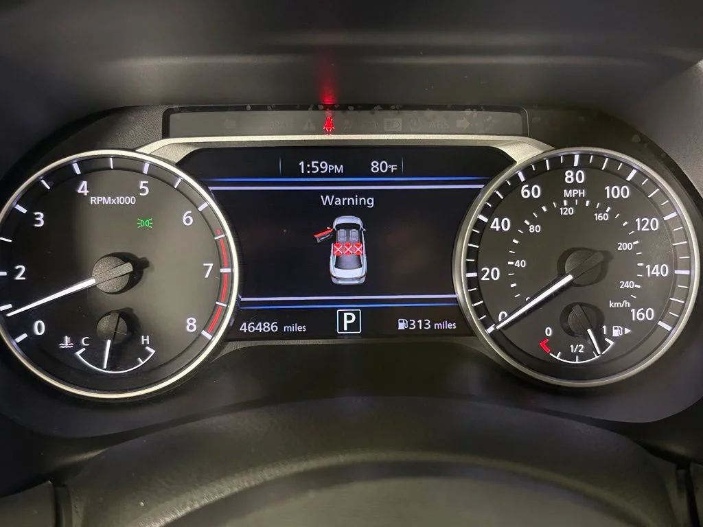 Used 2025 White Nissan SV image 21