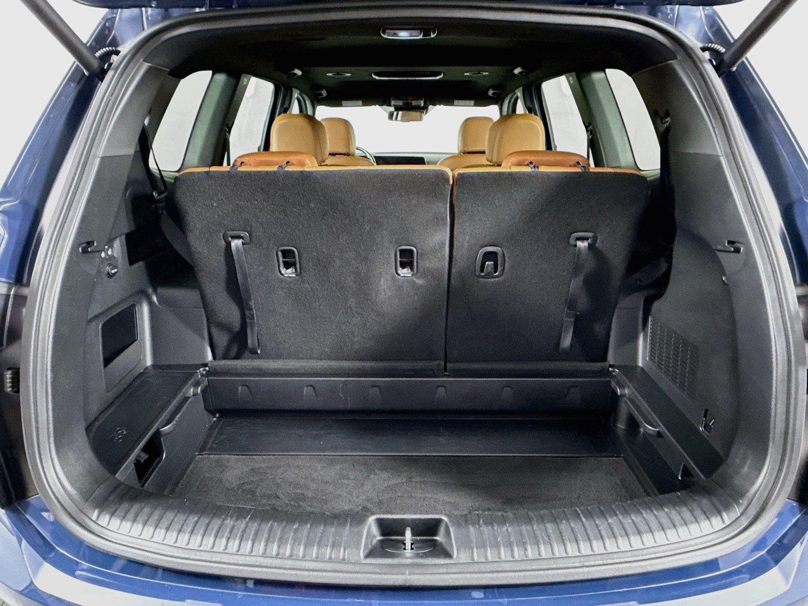 Used 2025 Midnight Lake Blue Kia EX X-Line image 36