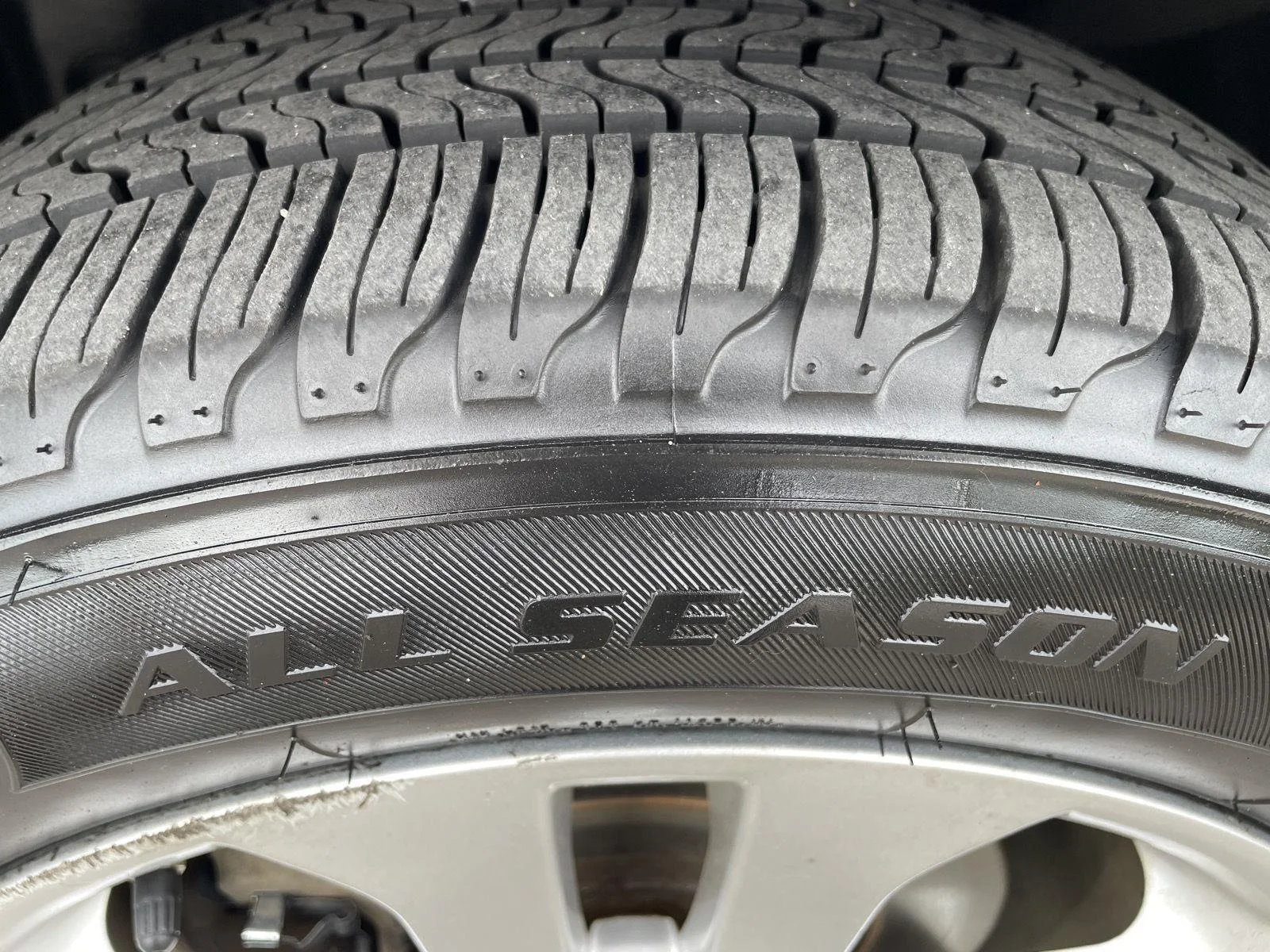 Used 2015 Bordeaux Black Nissan S image 27