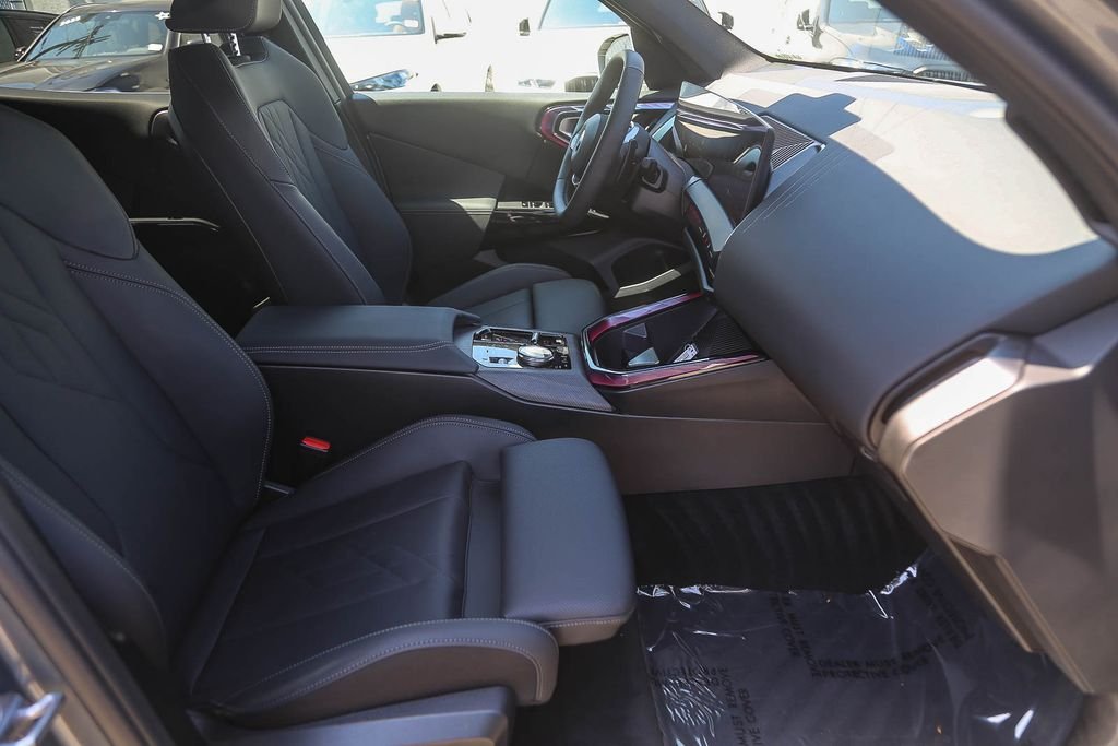 Used 2026 Skyscraper Grey Metallic BMW 30 xDrive image 12