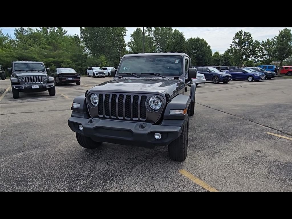Certified Used 2024 Gray Jeep Sport S image 3