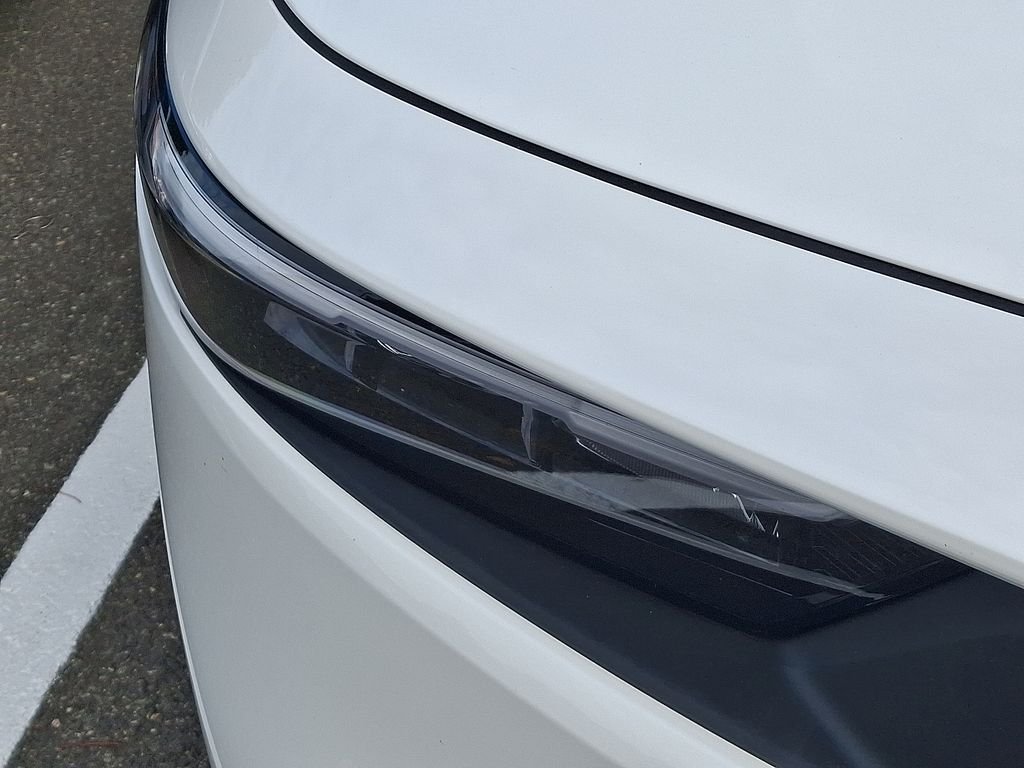 Used 2025 Platinum White Pearl Honda Sport image 4