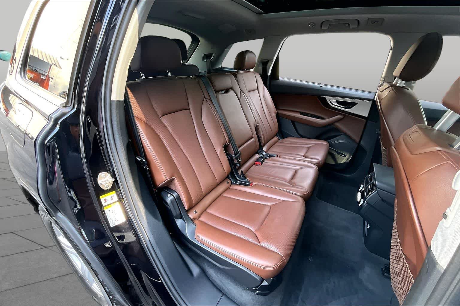 Used 2019 Orca Black Metallic Audi SE Premium Plus image 19