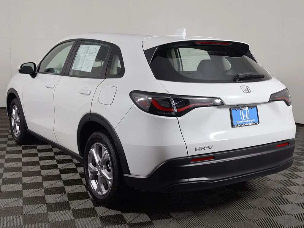 Certified Used 2024 Platinum White Pearl Honda LX image 6