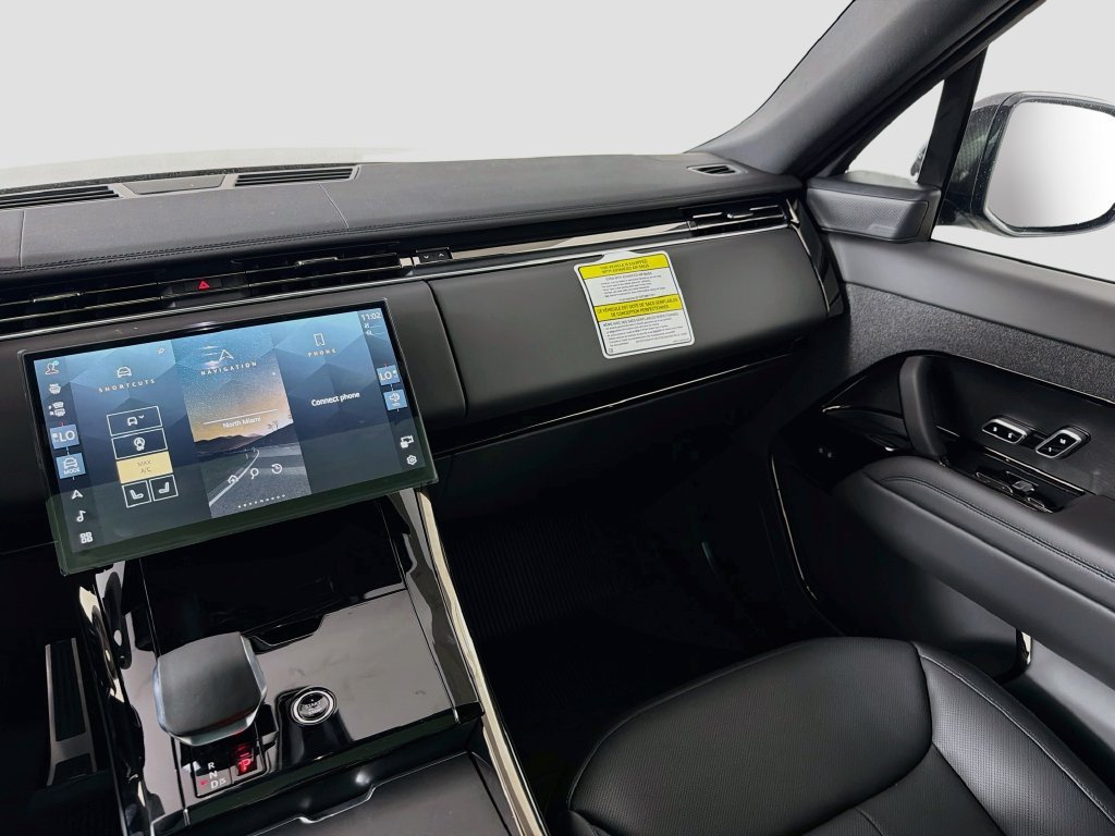 New 2027 Santorini Black Land Rover Dynamic SE P400 image 25