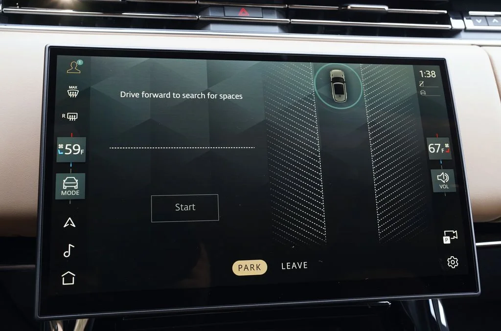 New 2026 Fuji White Land Rover Dynamic SE image 23