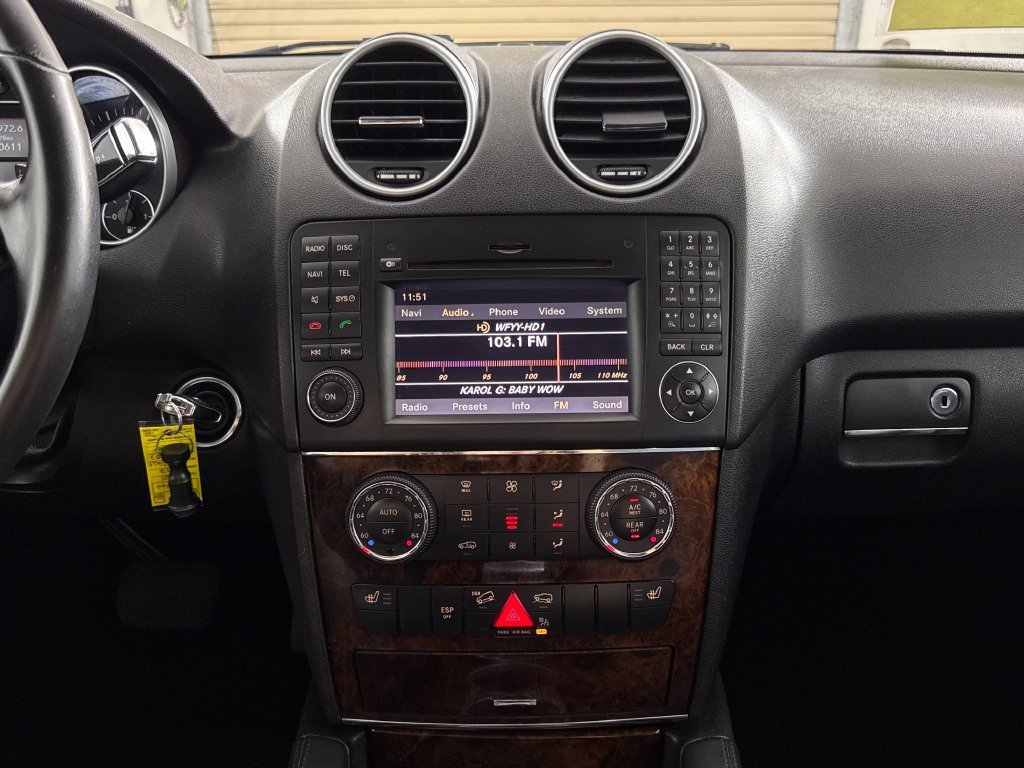 2010 Mercedes-Benz M-Class ML350 - Photo 19