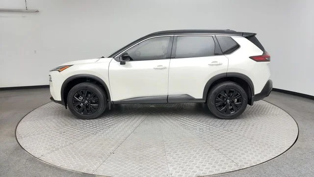 Used 2023 White Nissan SV image 5