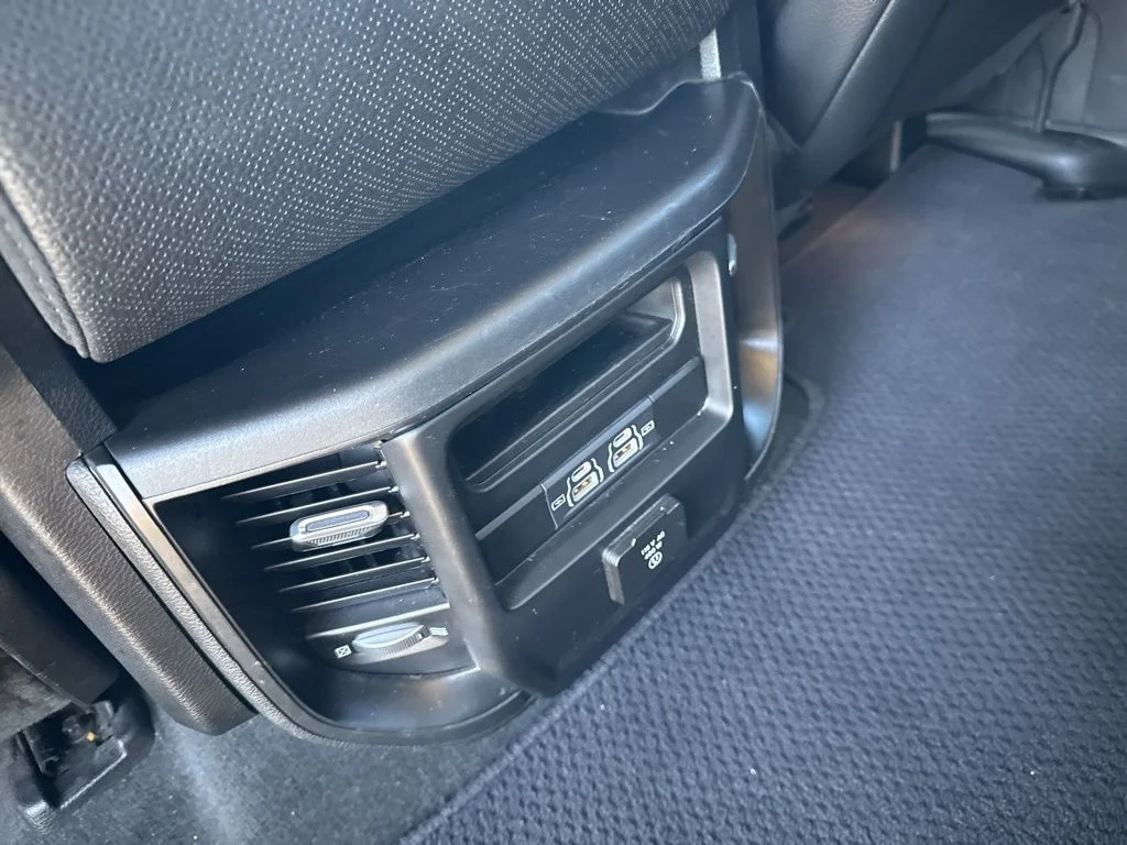 Used 2021 Silver Ram Laramie image 31
