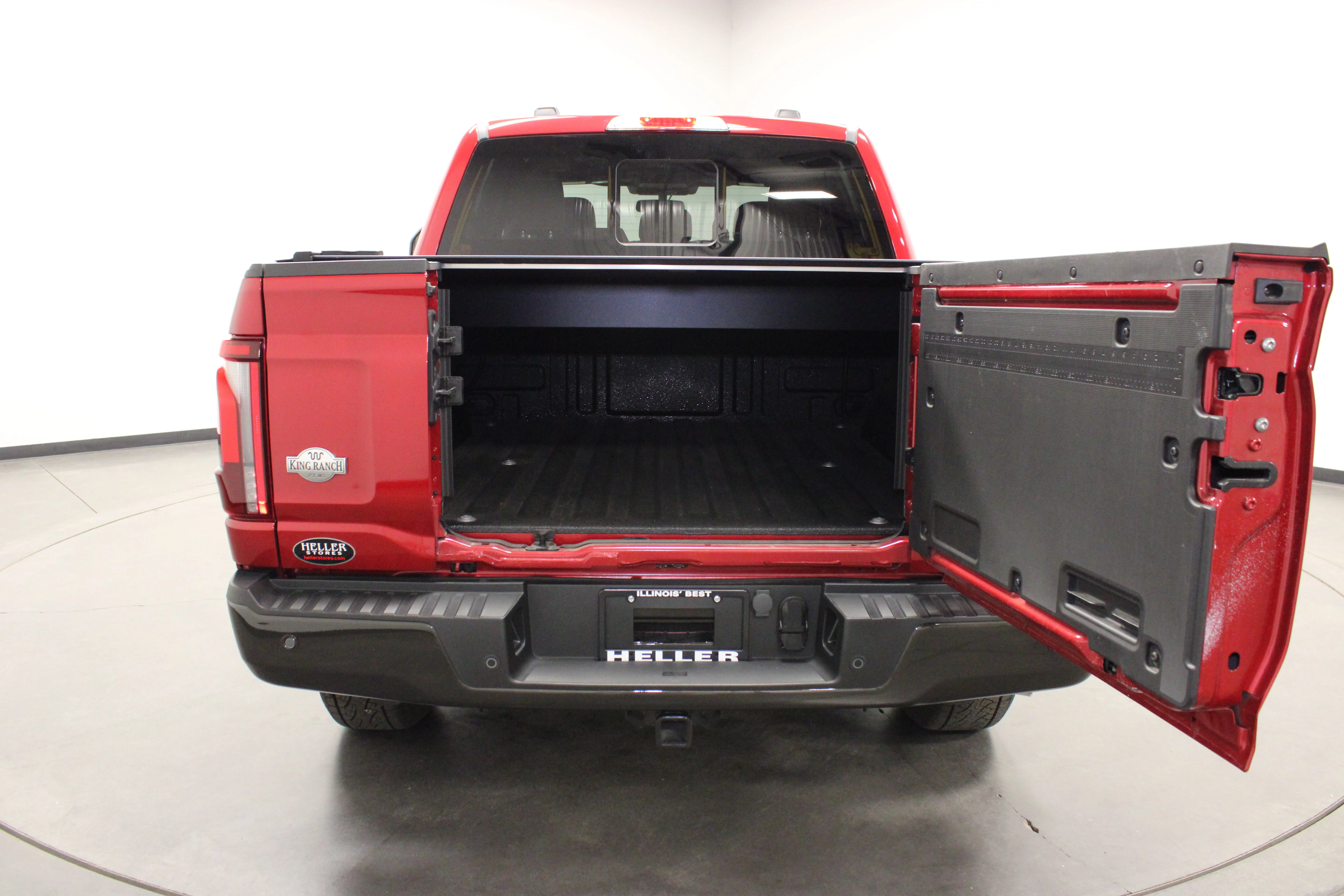 Used 2024 Rapid Red Metallic Tinted Clearcoat Ford King Ranch image 14