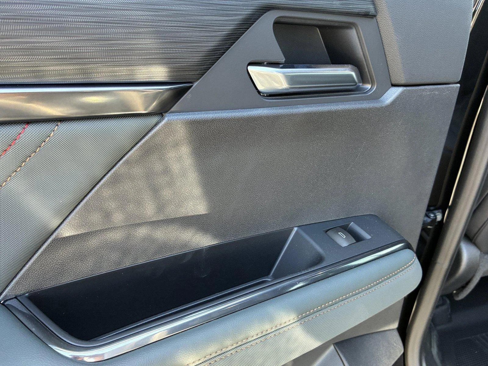 New 2027 Ebony Twilight Metallic GMC AT4 image 16