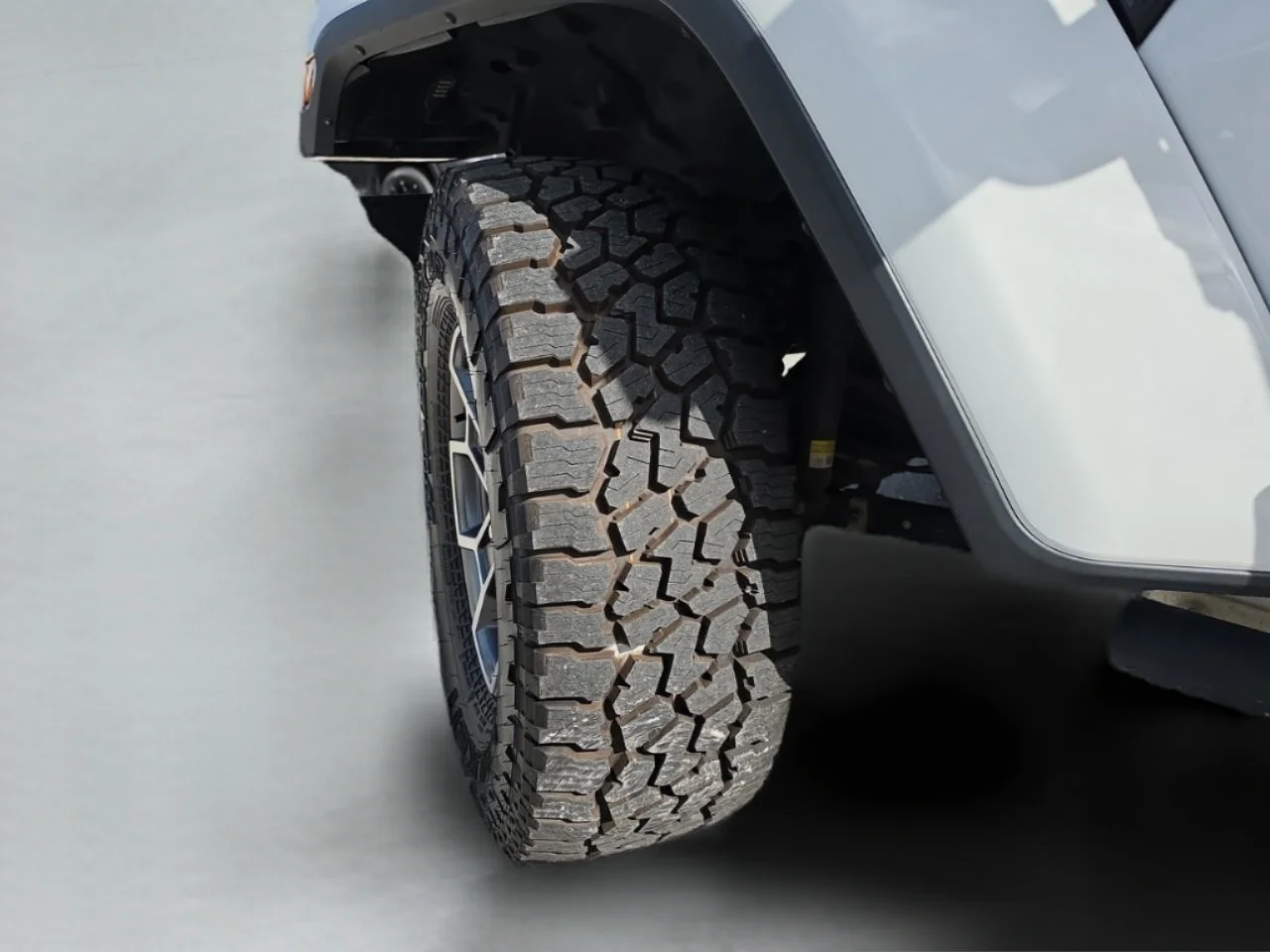 Used 2020 Bright White Clearcoat Jeep Altitude image 41