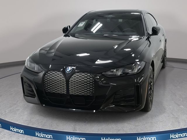 Used 2025 Black Sapphire Metallic BMW xDrive40 image 3