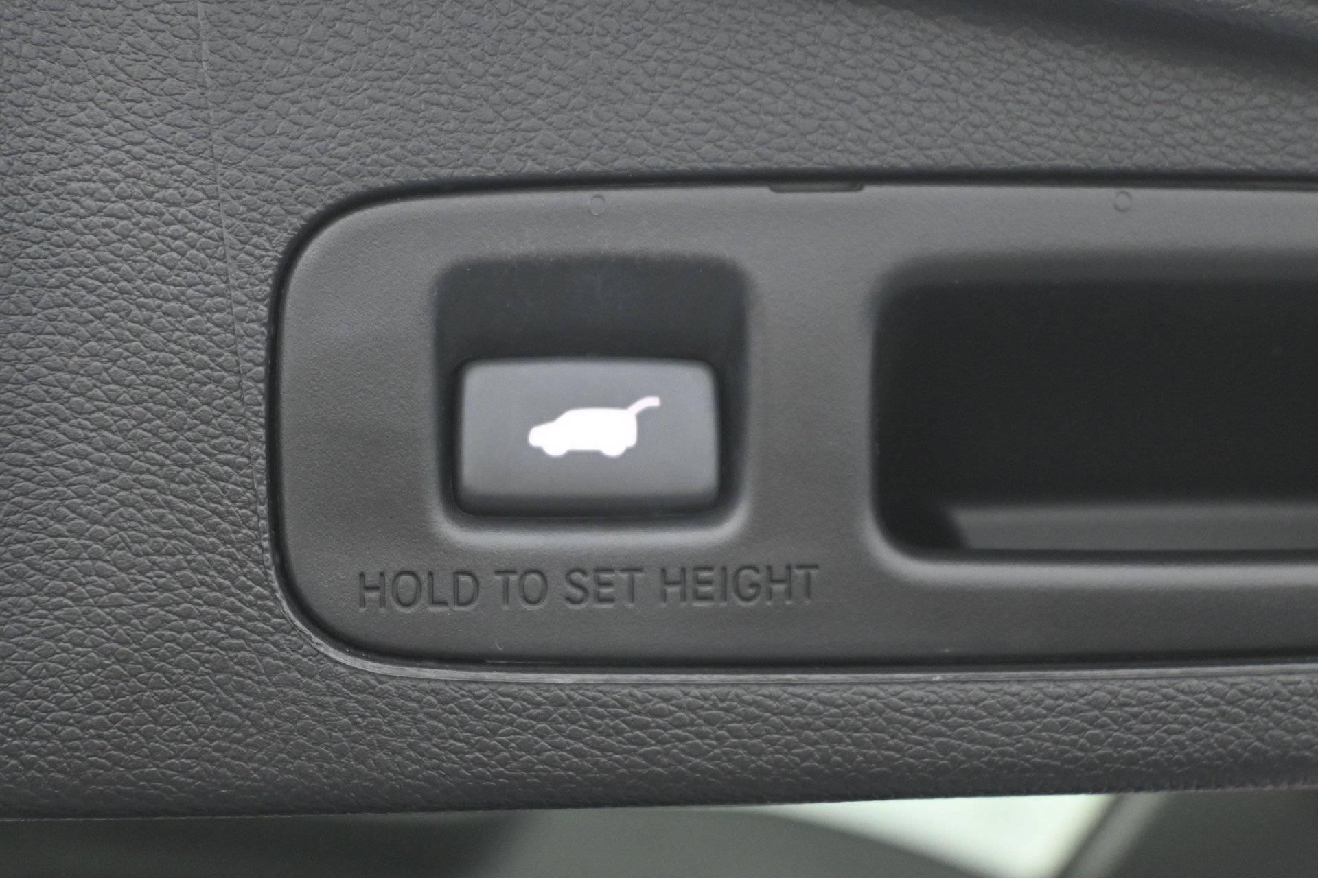 Used 2019 Silver Honda EX-L image 19