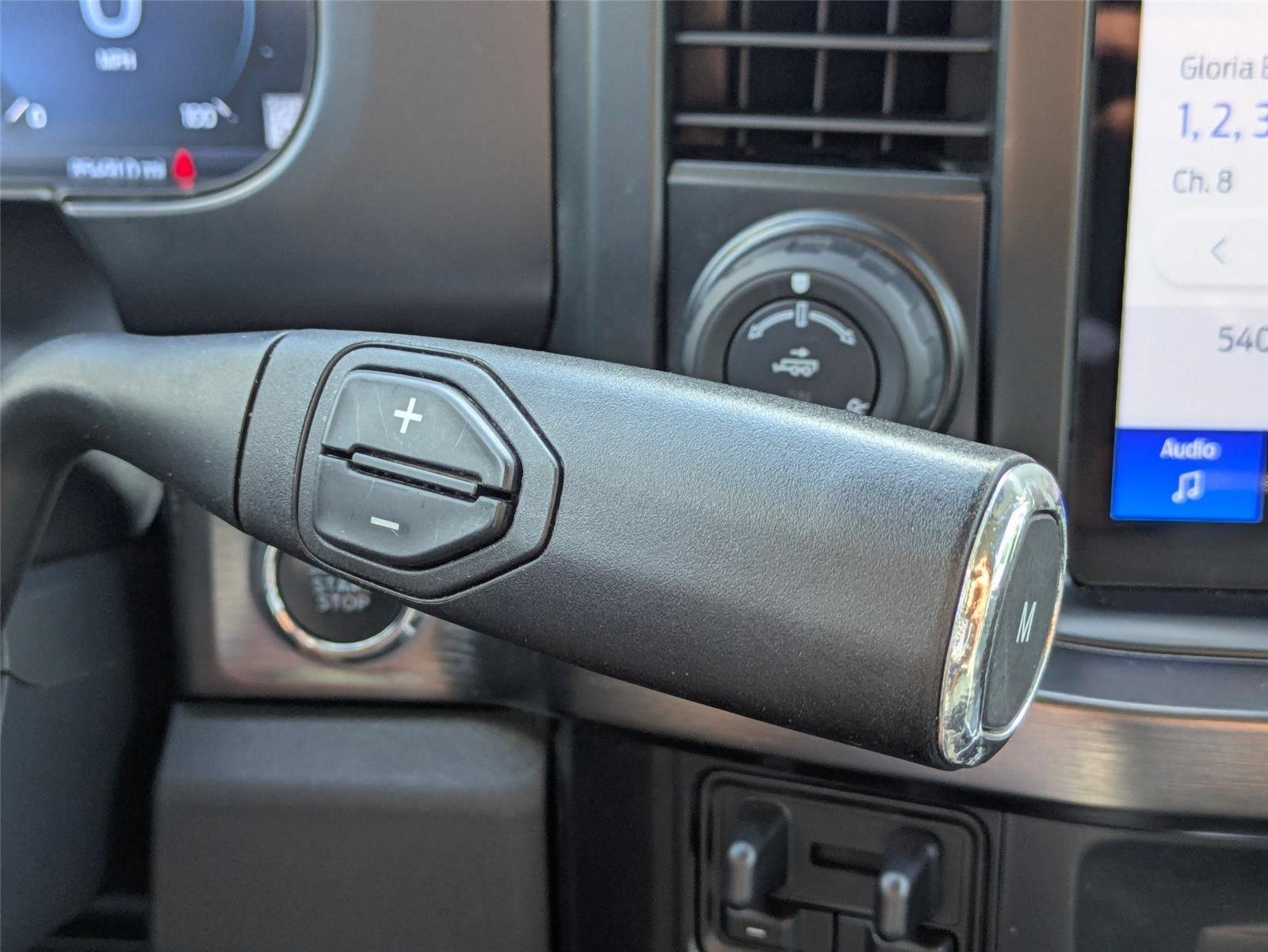 Used 2023 Oxford White Ford LARIAT image 24